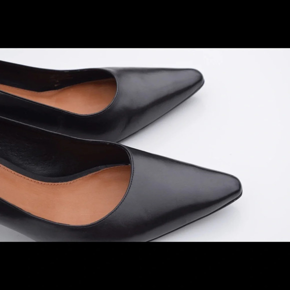 Antonio Melani pumps - Picture 8 of 8